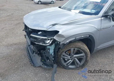 2024 Volkswagen Atlas Cross Sport 2.0T Sel R-Line from USA, damaged, VIN 1V2AE2CA0RC236583